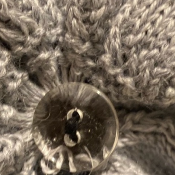 HARRICANA SNOW BEANIE WITH UPCYCLED SILVER FOX FUR POM RARE Grey/Black MIX - Picture 12 of 15